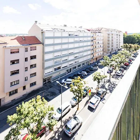Charme Vittoria Elegante Nel Centro Di Con Ascensore E Aria Condizionata Apartment