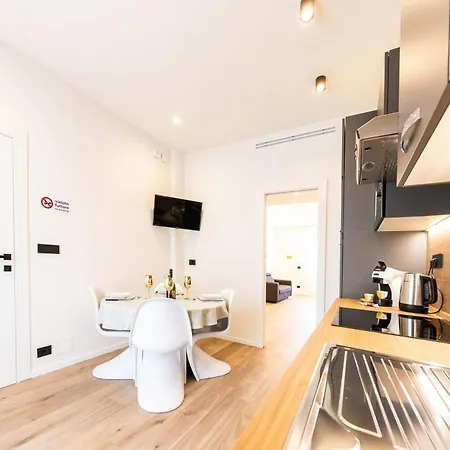 Apartment Charme Vittoria Elegante Nel Centro Di Con Ascensore E Aria Condizionata