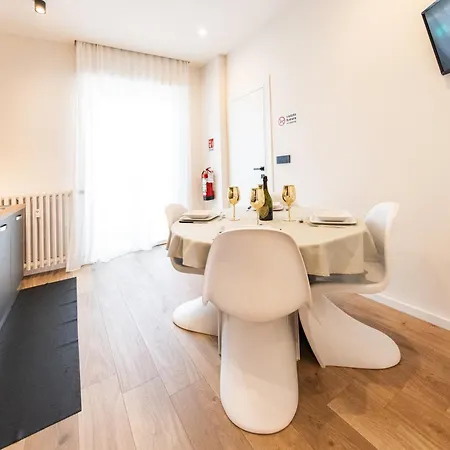 Apartment Charme Vittoria Elegante Nel Centro Di Con Ascensore E Aria Condizionata